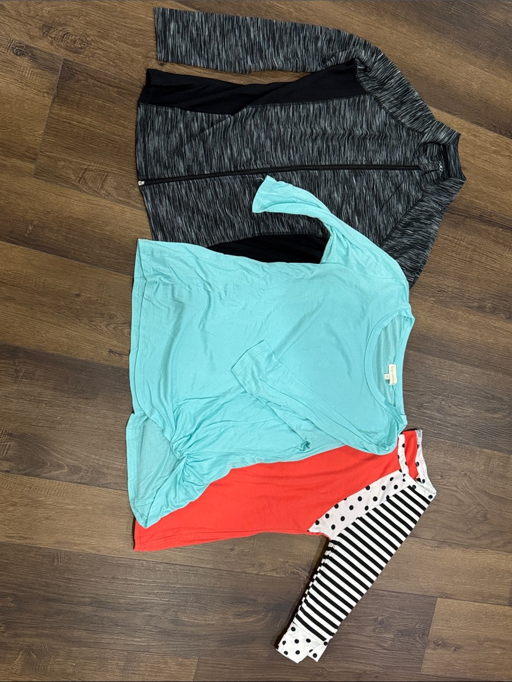 Women’s small lot of 3 - fill zip lightweight, 3/4 sleeve tops